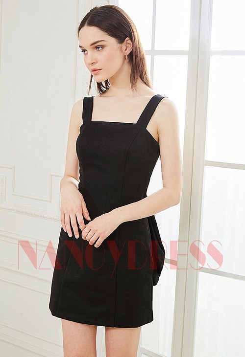 robe sexy noir courte