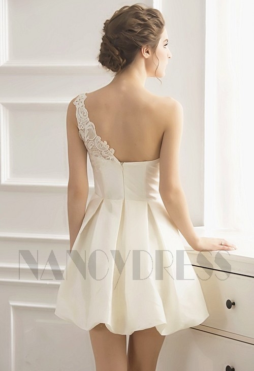 robe cocktail blanc courte D048