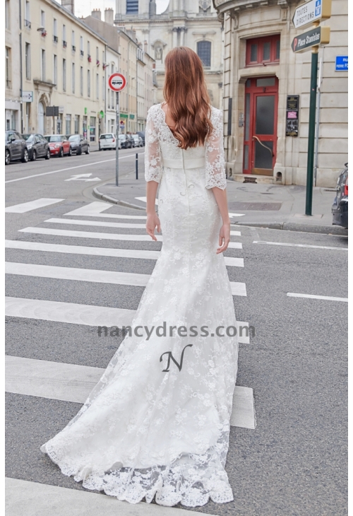 Robe de mariage vintage en dentelle avec manches longues