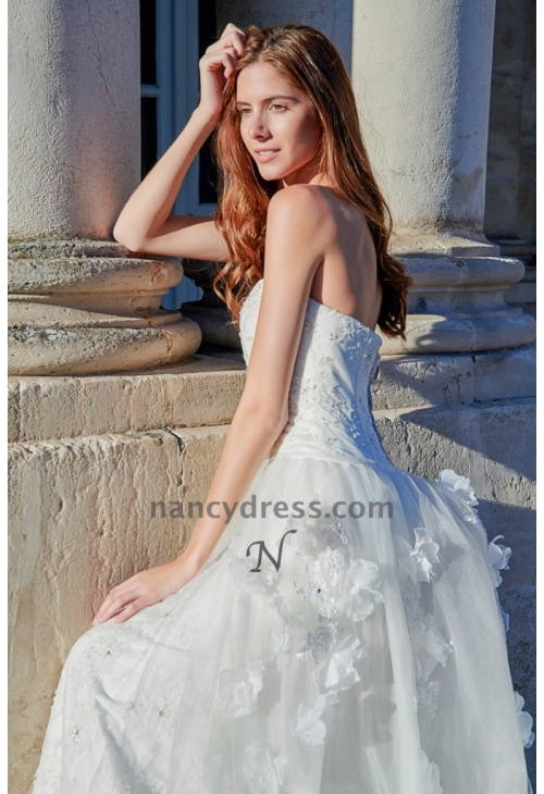 Robe de mariée blanc cassé A-Line avec traîne