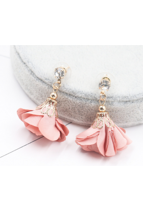 Boucles d'oreilles fleur pendante rose